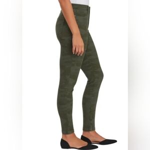 Womens Social Standard Camo High-Rise Skinny Jeans Size 12/31